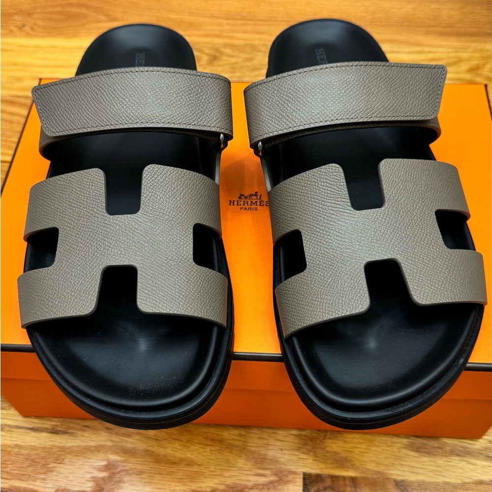 Hermes Chypre Sandals etoupe